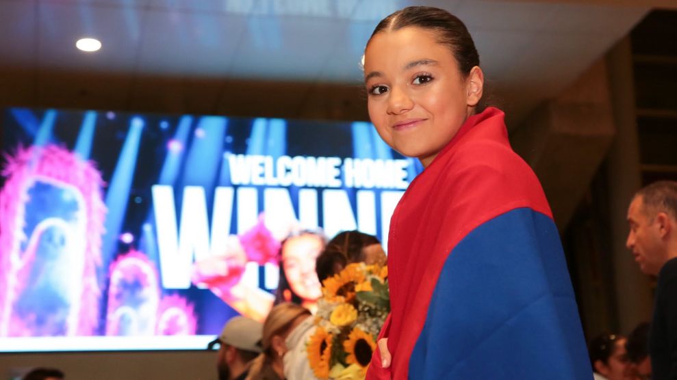 Naré est en Arménie avec son trophée de l’Eurovision Junior 2026