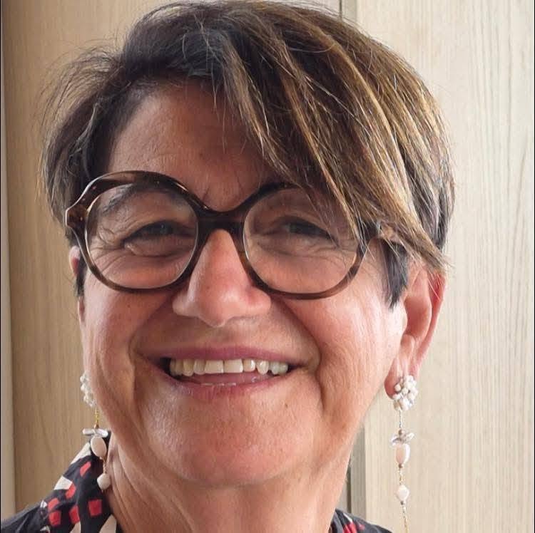 Anna Place d’origine arménienne, née à Erevan, devient la nouvelle maire de Bourg-de-Péage (Drôme)