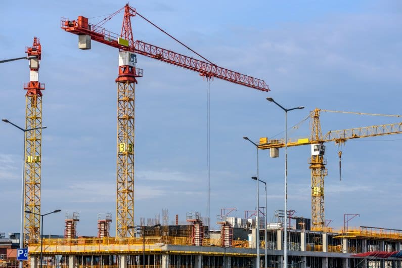 Les grues d’Erevan, réflexions de Guiragos Kouyumjian, entrepreneur dans le secteur de la métallurgie