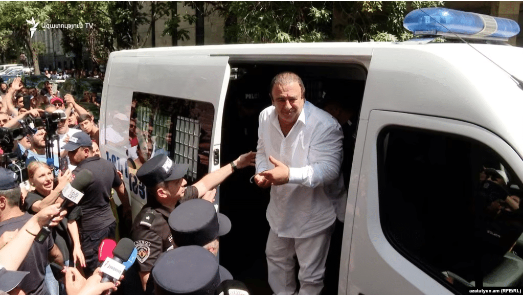 « Nous souhaitons que l’affaire entre en phase de procès le plus rapidement possible. » L’affaire Tsarukyan a été renvoyée devant le tribunal.