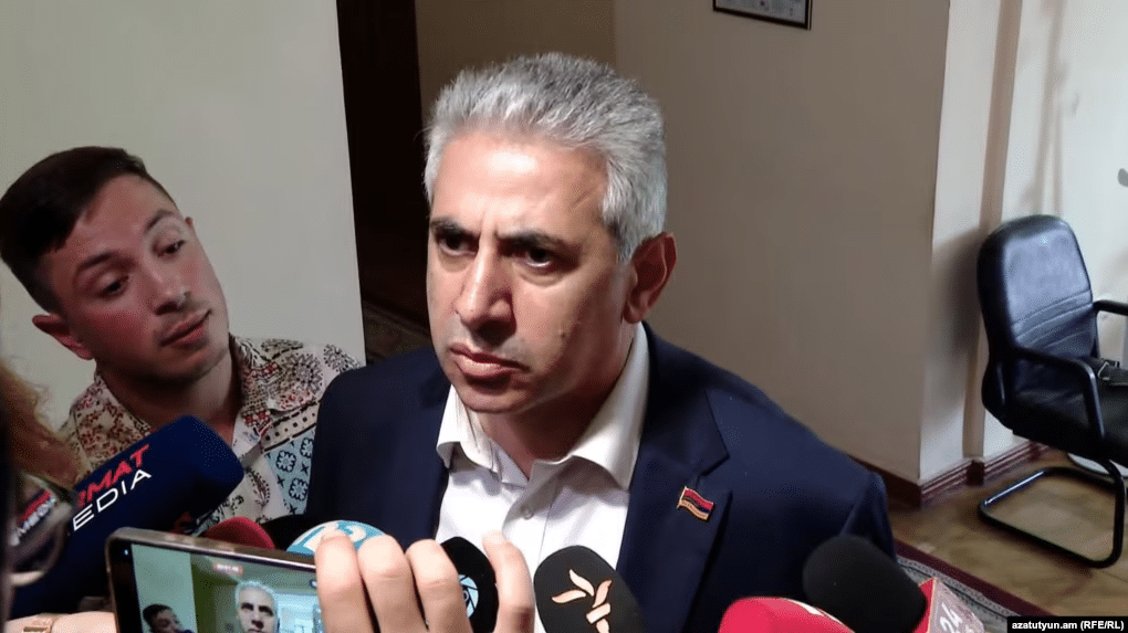 « La loi pour l’opposition, l’impunité pour le pouvoir » : Edgar Ghazaryan risque de perdre son mandat