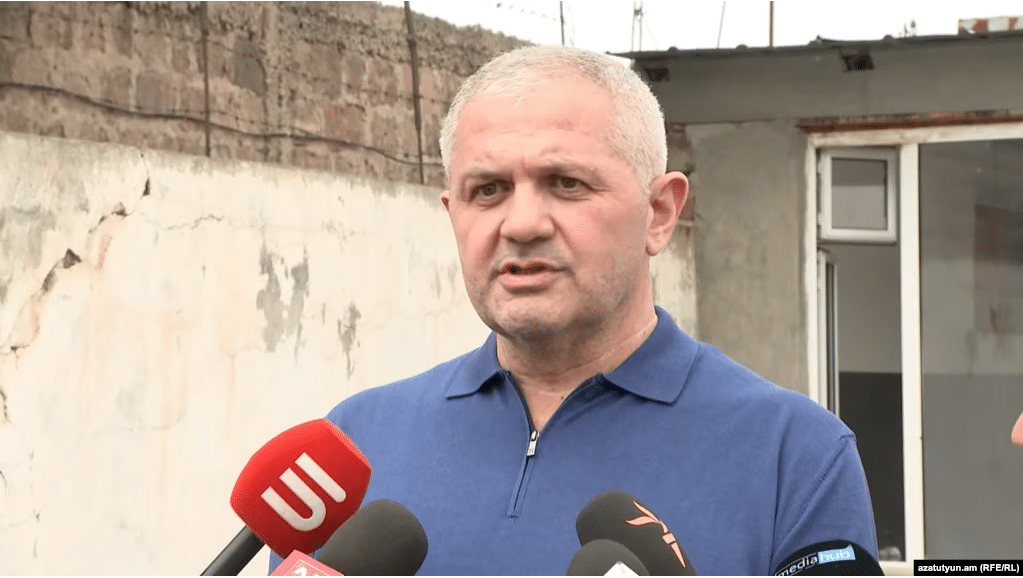 L’ancien maire d’opposition de Vanadzor acquitté après deux ans et demi de prison