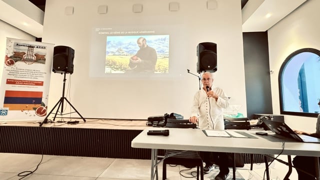 La belle conférence autour du Père Komitas à Beaumont
