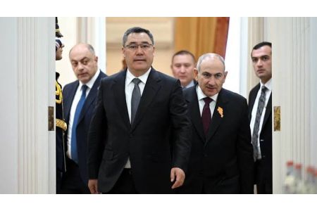 В Ереване прошли переговоры Никола Пашиняна с Садыром Жапаровым