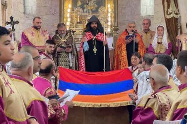 Գաղութէ Գաղութ