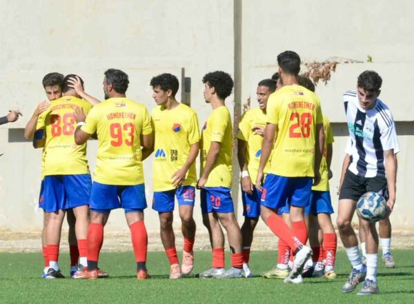 D. Class Akhoyiantyun: Homenetmen Defeated, But Remained First