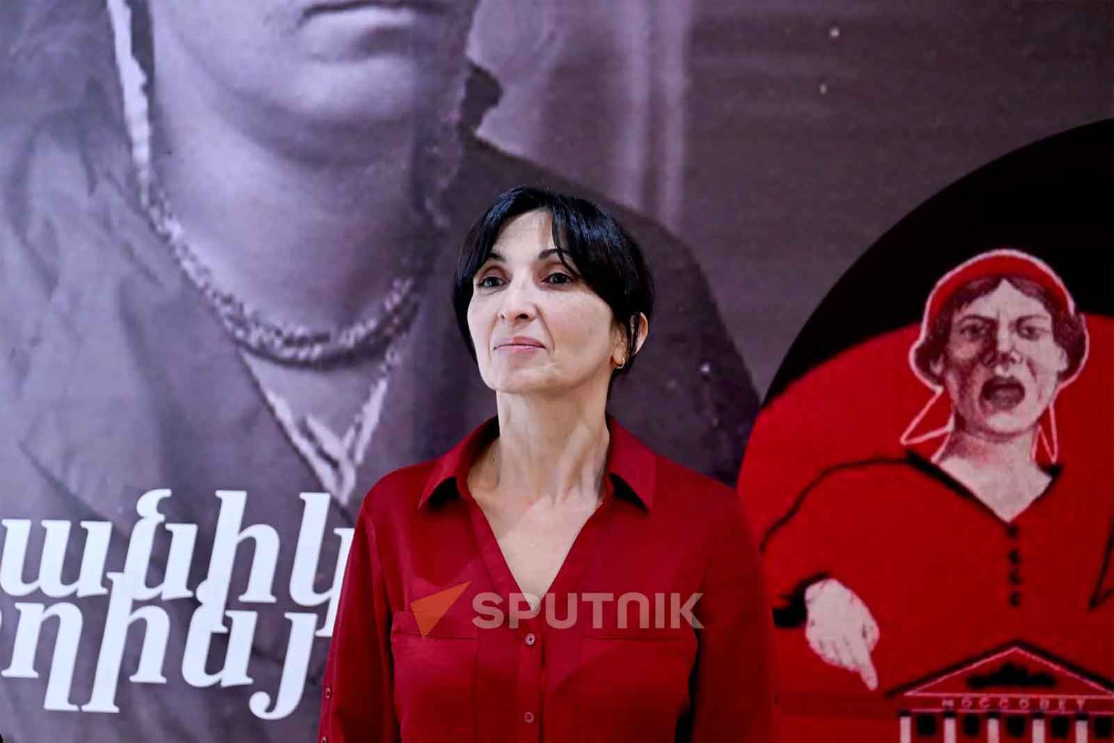 Հայրենի Կեանք