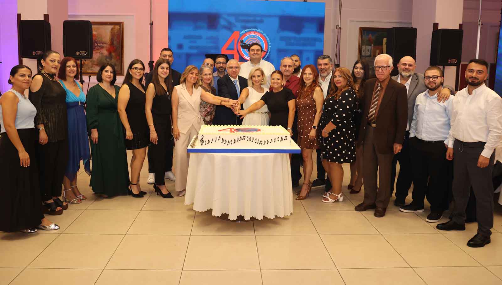 «Վանայ Ձայն» Իր 40-Ամեակը Նշեց Յոբելենական Ճաշկերոյթով