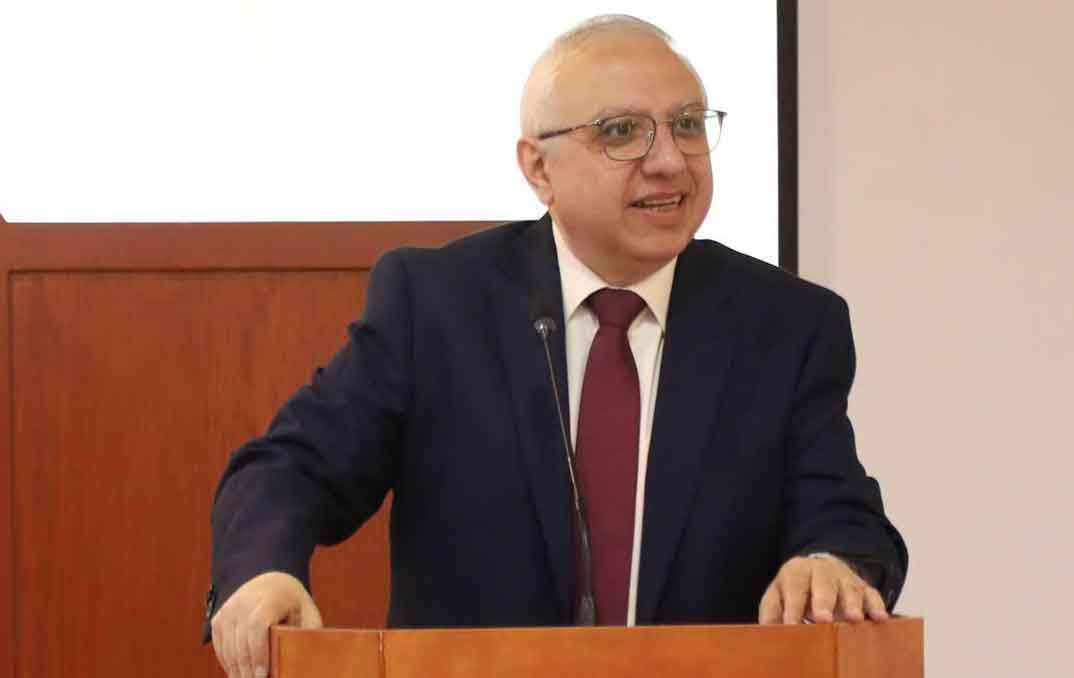 «Ունկնդիրներուն Հաւատարմութիւնն Է, Որ «Վանայ Ձայն»-ին Ուժ Կու Տայ Իր Երթը Շարունակելու 40-Ամեակէն Անդին» «Ազդակ»-ին Կ՛ըսէ «Վանայ Ձայն»-ի Տնօրէն Վիգէն Աւագեան