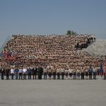 Համա-Հ.Մ.Ը.Մ.ական բանակումի մասնակիցները կը տողանցեն Երեւանի մէջ եւ յարգանքի տուրք կ’ընծայեն Եռաբլուրի եւ Ծիծեռնակաբերդի մէջ