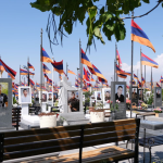 Representantes de Artsaj y la oposición armenia conmemoraron el 35º aniversario de la independencia de Artsaj en Yerablur