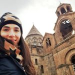 María Anabel Balassanian: una argentina que eligió vivir en Armenia y publicó allí su primer libro