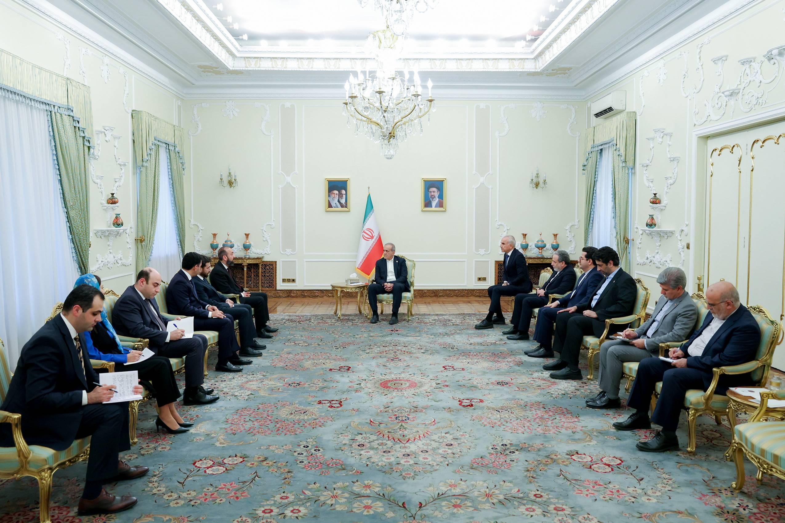 Mirzoyan and Pezeshkian met: TRIPP implementation process discussed