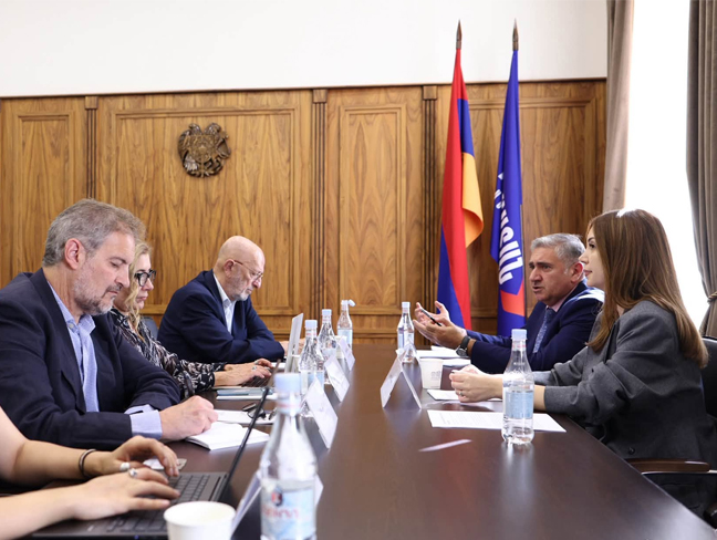 Hayastan faction meets IODA independent fact-finding mission