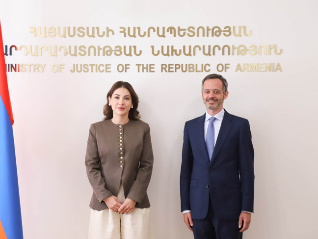 Galyan, French ambassador discuss constitutional reforms