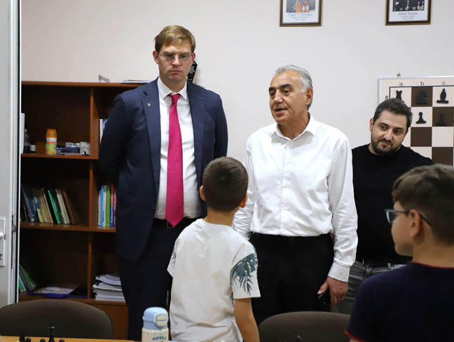 FIDE president reviews Chess Academy programs in Armenia