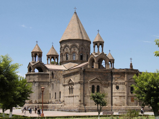 Mother See calls report on Armenian Church uncanonical, illegal