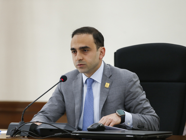 Avinyan says park-and-ride facilities planned at Yerevan entrances