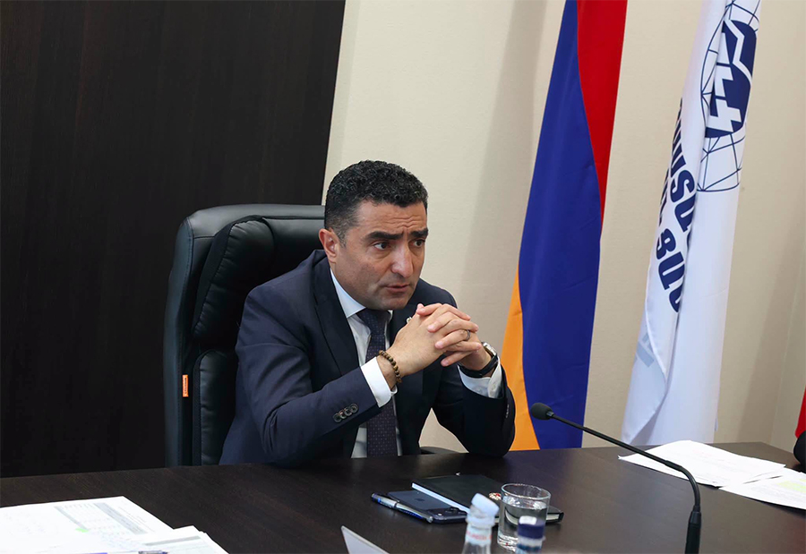 Պետրոսյան. Կառավարությունն առաջիկա օրերին որոշում կընդունի ՀԷՑ-ի բաժնետոմսերի վերաբերյալ