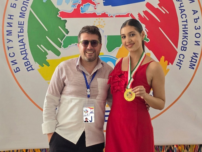 Angela Albertyan wins gold medal at CIS Youth Delphic Games