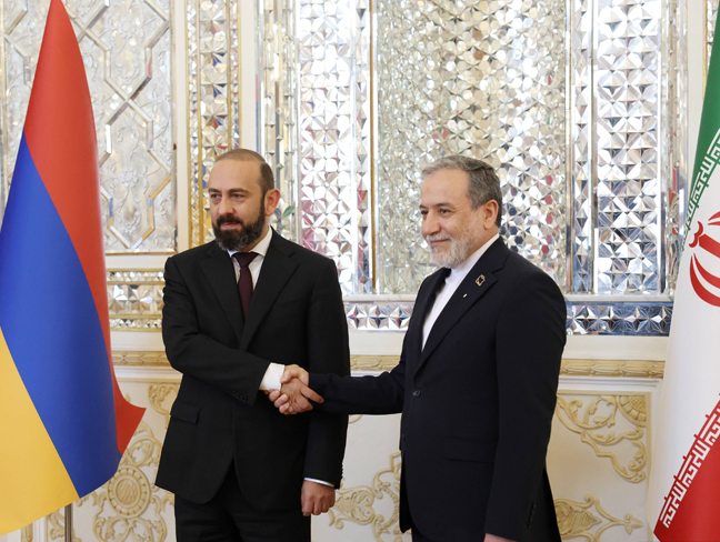 Միրզոյանն ու Արաղչին անդրադարձել են Թեհրանում ձեռք բերված պայմանավորվածությունների իրագործմանը