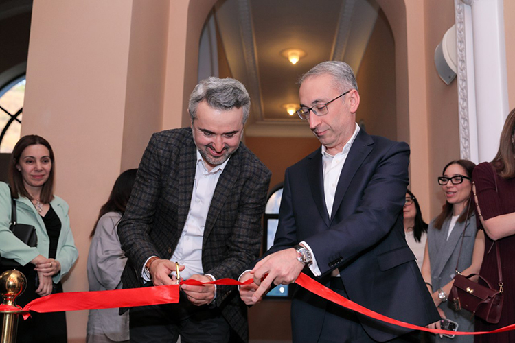 IDBank-ը իր 35-ամյակի միջոցառումների շրջանակում համագործակցության հուշագիր է կնքել Մատենադարանի հետ