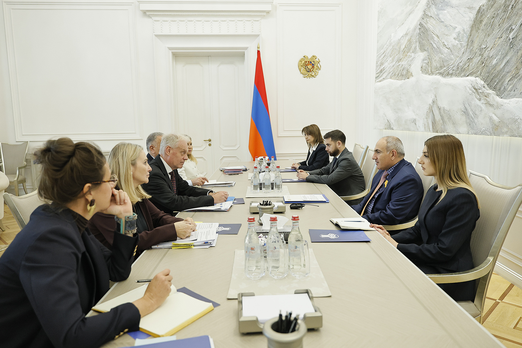 Վարչապետն ընդունել է Եվրոպական հանձնաժողովի ընդլայնման և արևելյան հարևանության հարցերով գլխավոր տնօրինության ղեկավար Գերտ Յան Կուպմանին