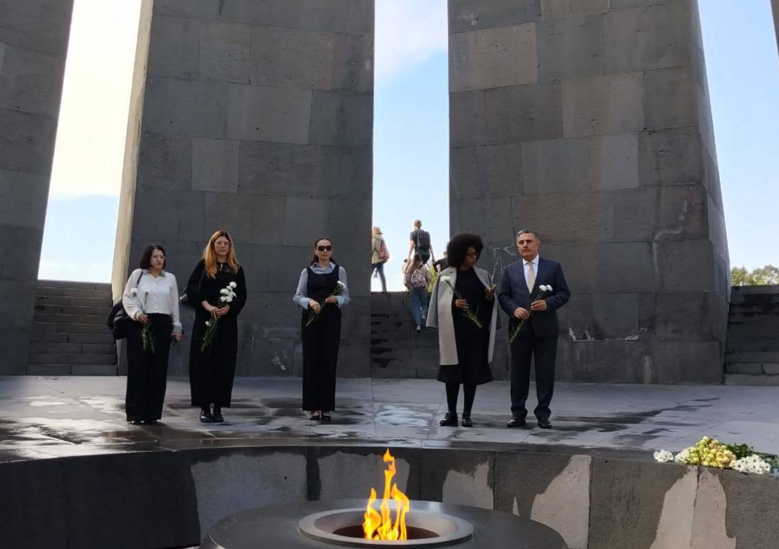 Փարիզի քաղաքապետարանի ներկայացուցիչներն այցելել են Հայոց ցեղասպանության հուշահամալիր