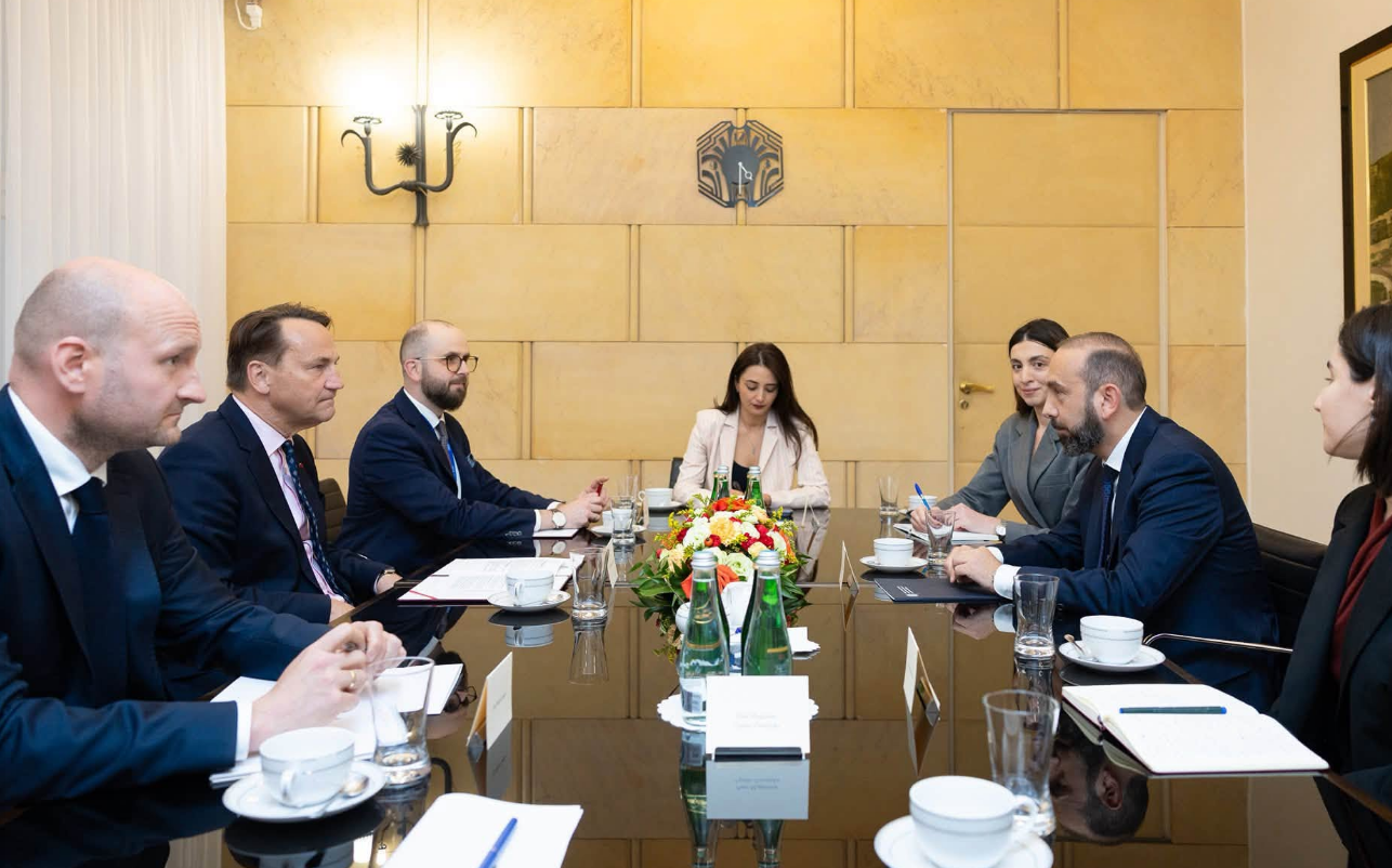 Քննարկվել են Վարշավայի անվտանգության ֆորումի և «Երևանյան երկխոսություն» համաժողովի միջև համագործակցության հեռանկարները