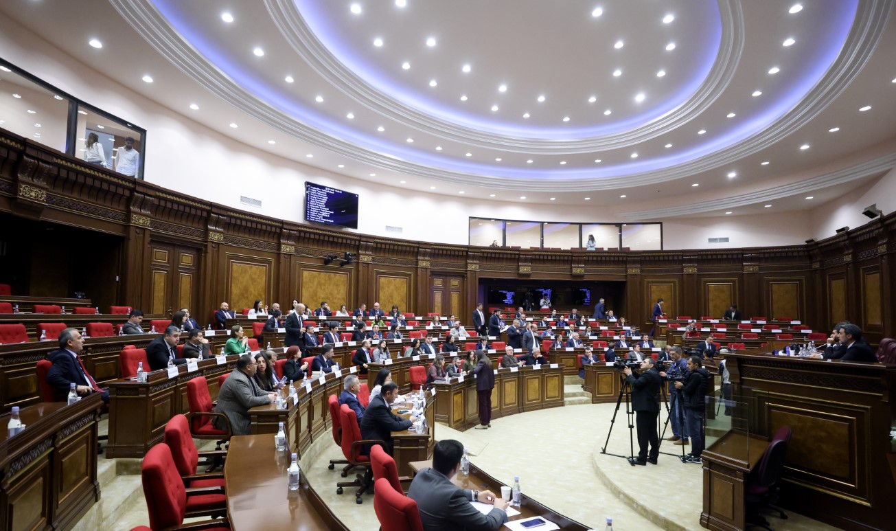 Խորհրդարանը շարունակել է քննարկել Հաշվեքննիչ պալատի անդամի ընտրության հարցը