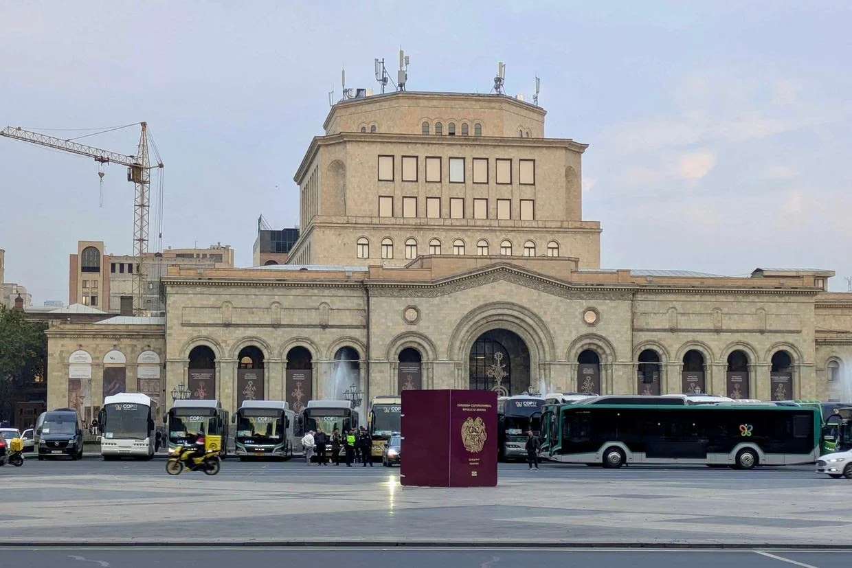 Pashinyan suggests auctioning first new Armenian passport