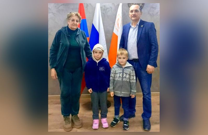 Операция "Воссоединение": Армянская община и российские соцслужбы вернули армянским детям семью