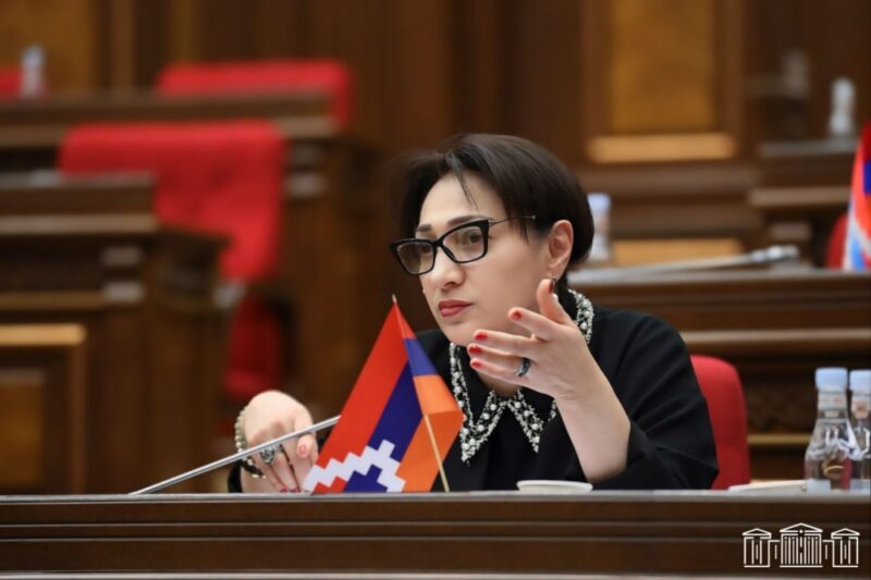 Депутат парламента Армении готова в одиночку отправиться в Баку для встречи с армянскими пленными