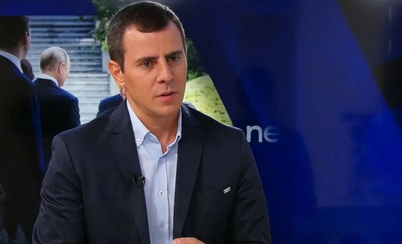 От французского металлолома до потери союзников: политика Пашиняна в действии