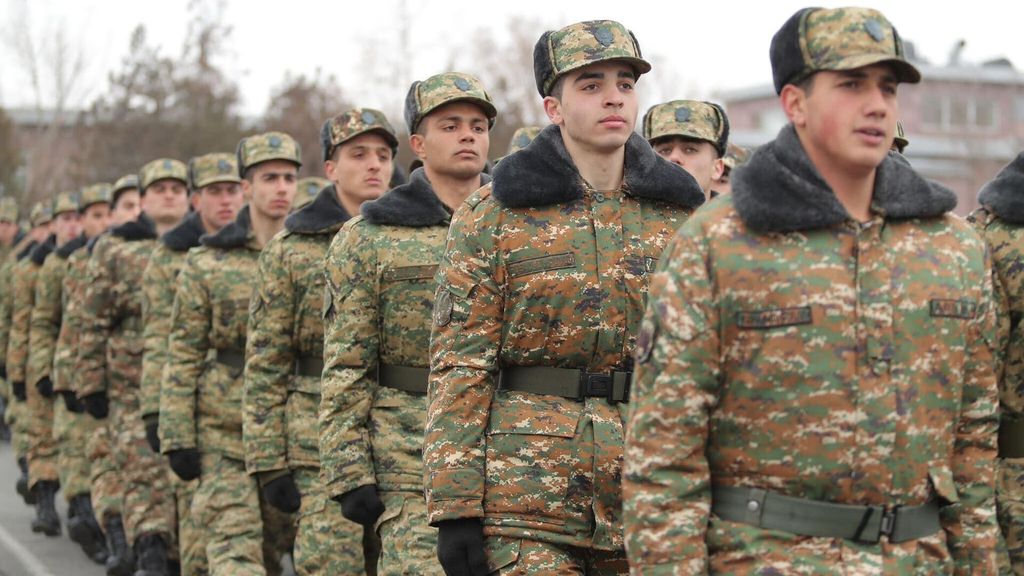 Армянская армия стала смертельной для собственных солдат
