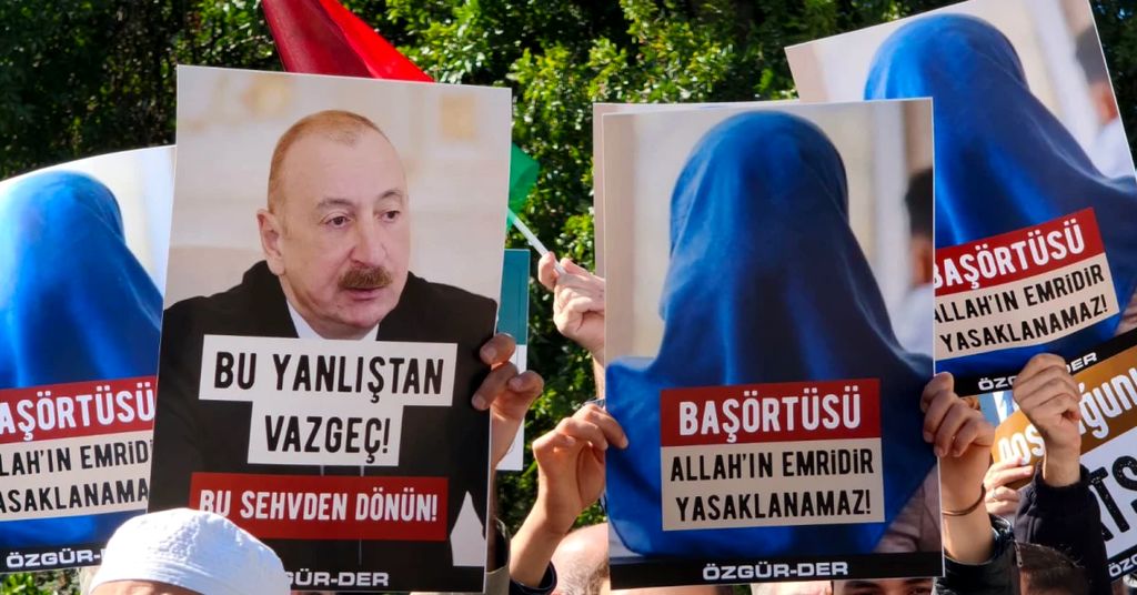 Пороховая бочка в Баку и слепота Еревана: Алиеву снова нужна война
